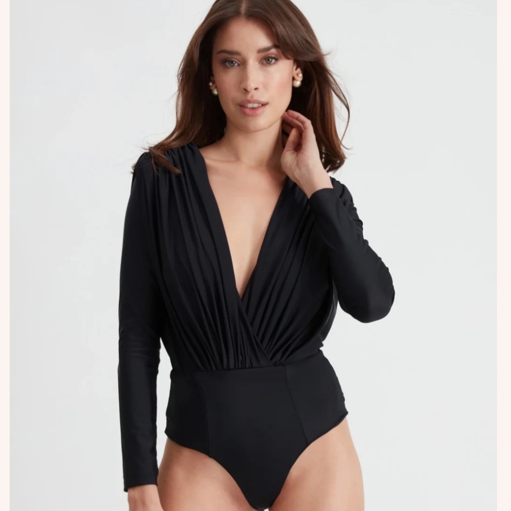 HEATHER By Bordeaux surplice layered front bodysuit in black size Small